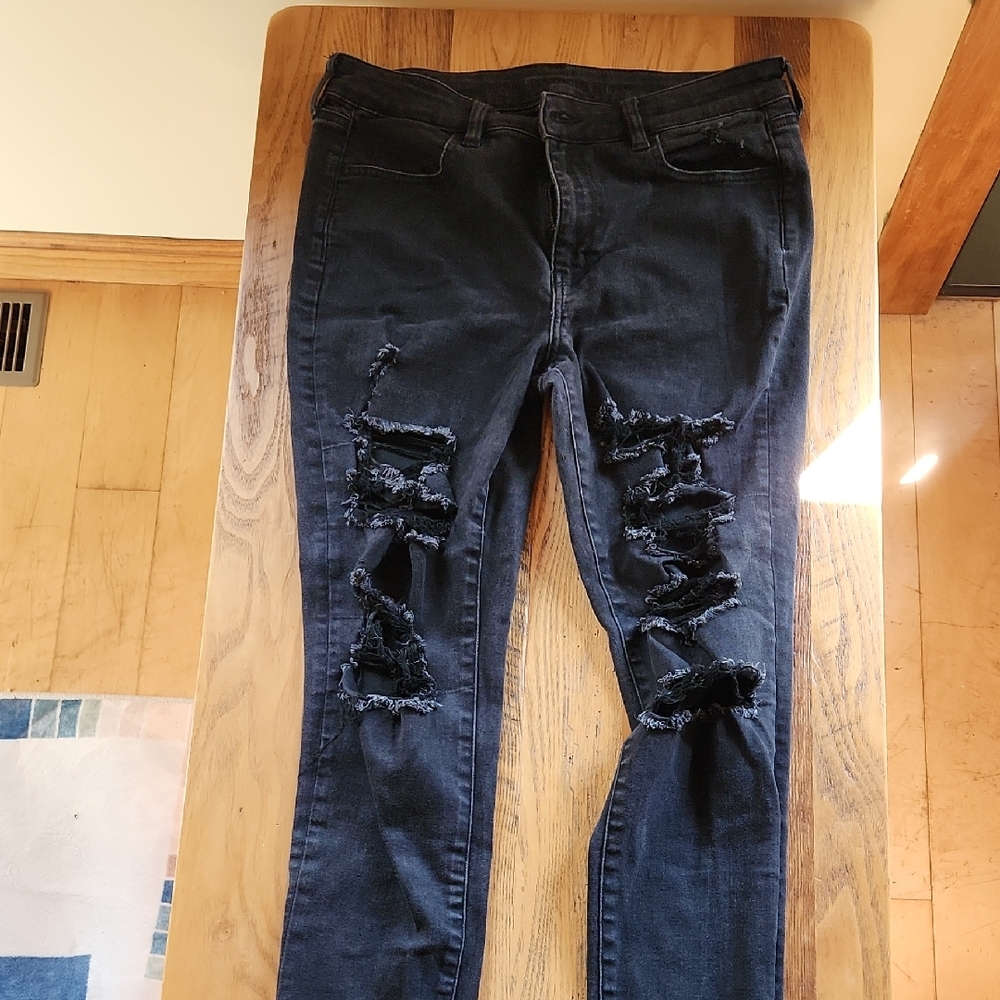 American Eagle Outfitters Black Distressed Skinny Jeans
